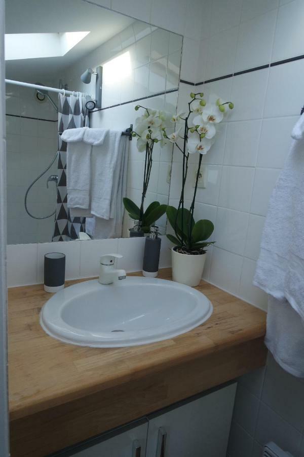 Appartement Studio Hypercentre Lr à La Rochelle  Extérieur photo